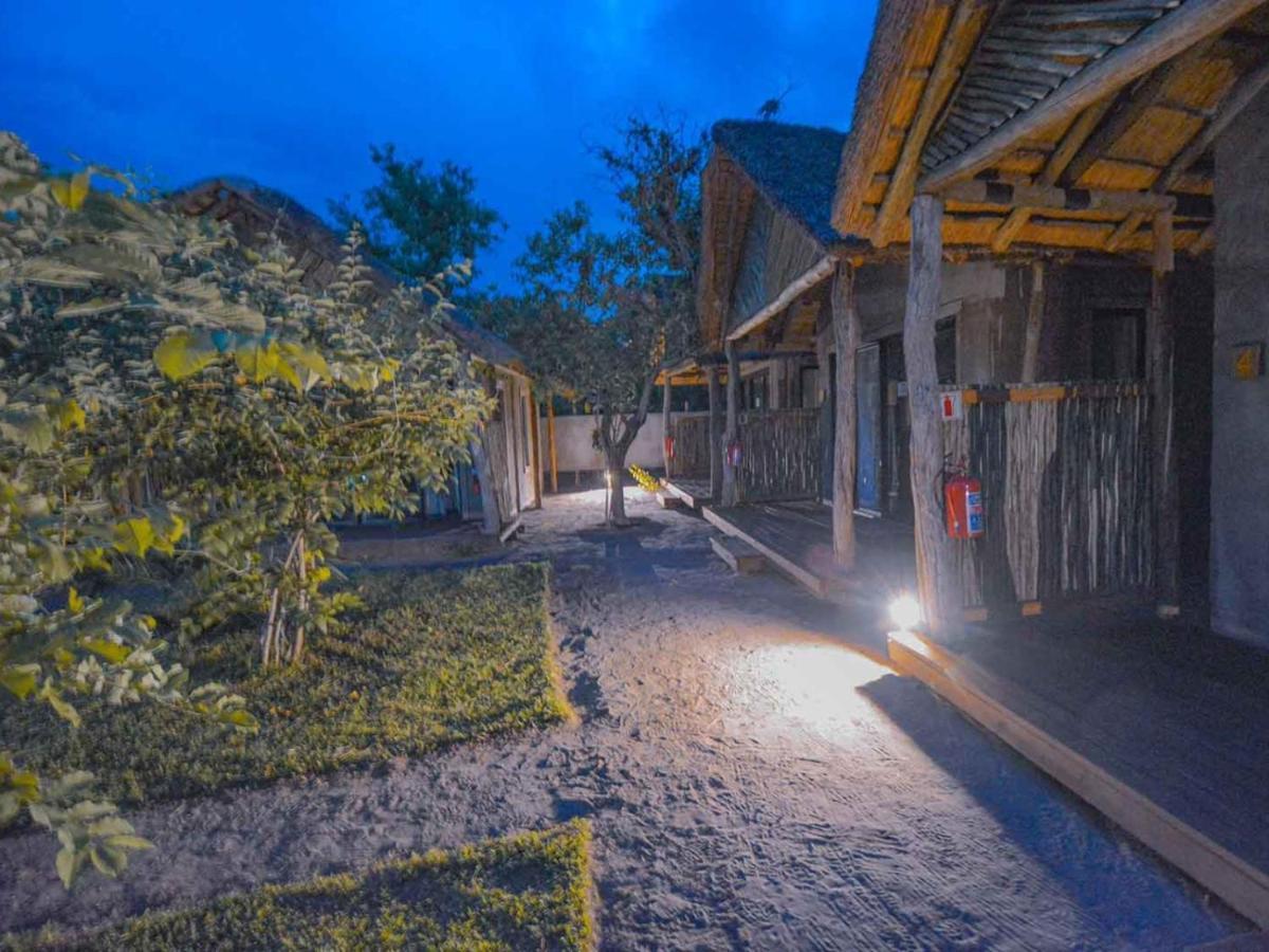 African Excursions Guest House Khwai Exterior foto